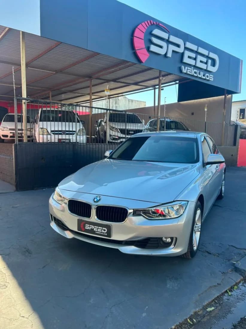BMW 320I