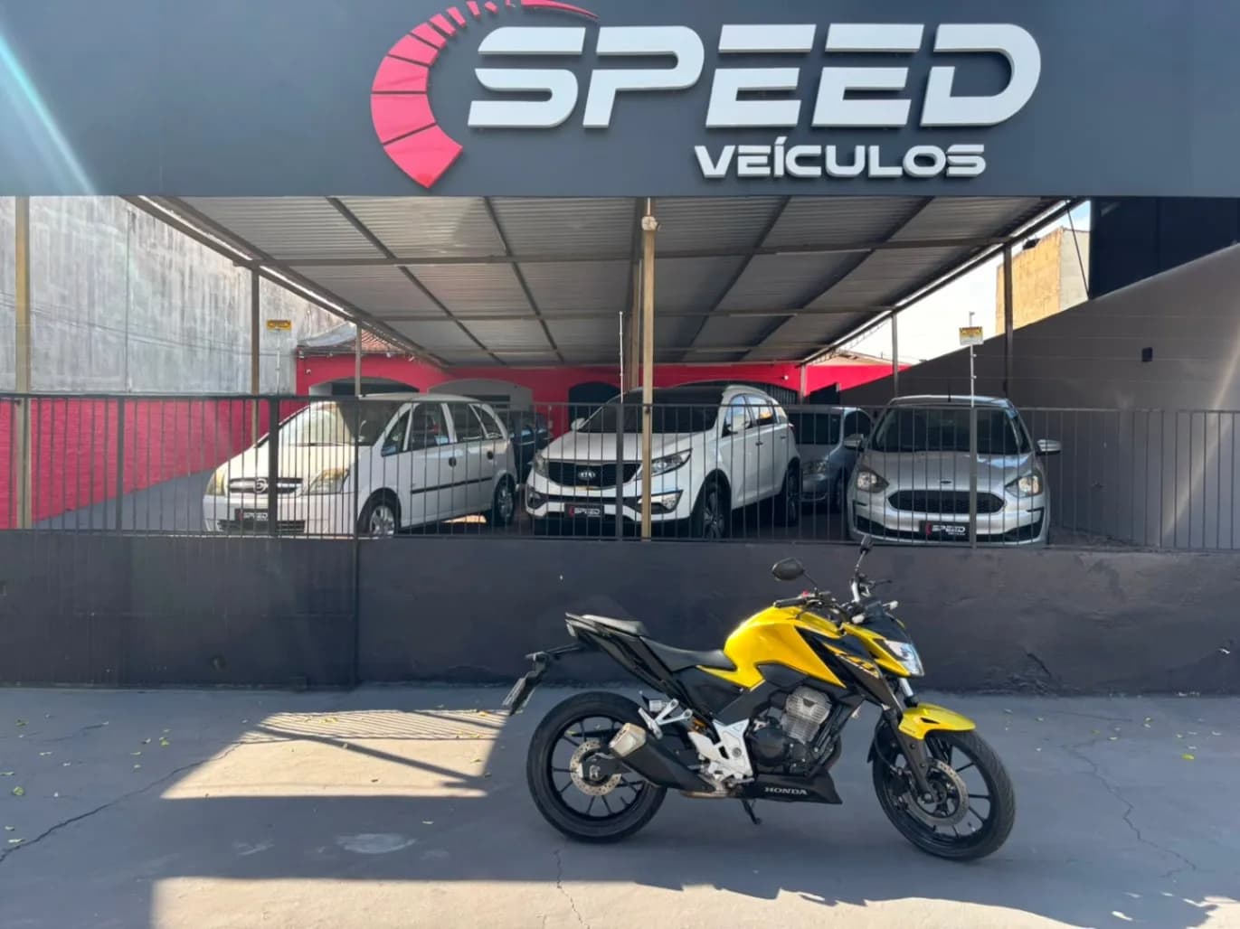 HONDA CB 300F